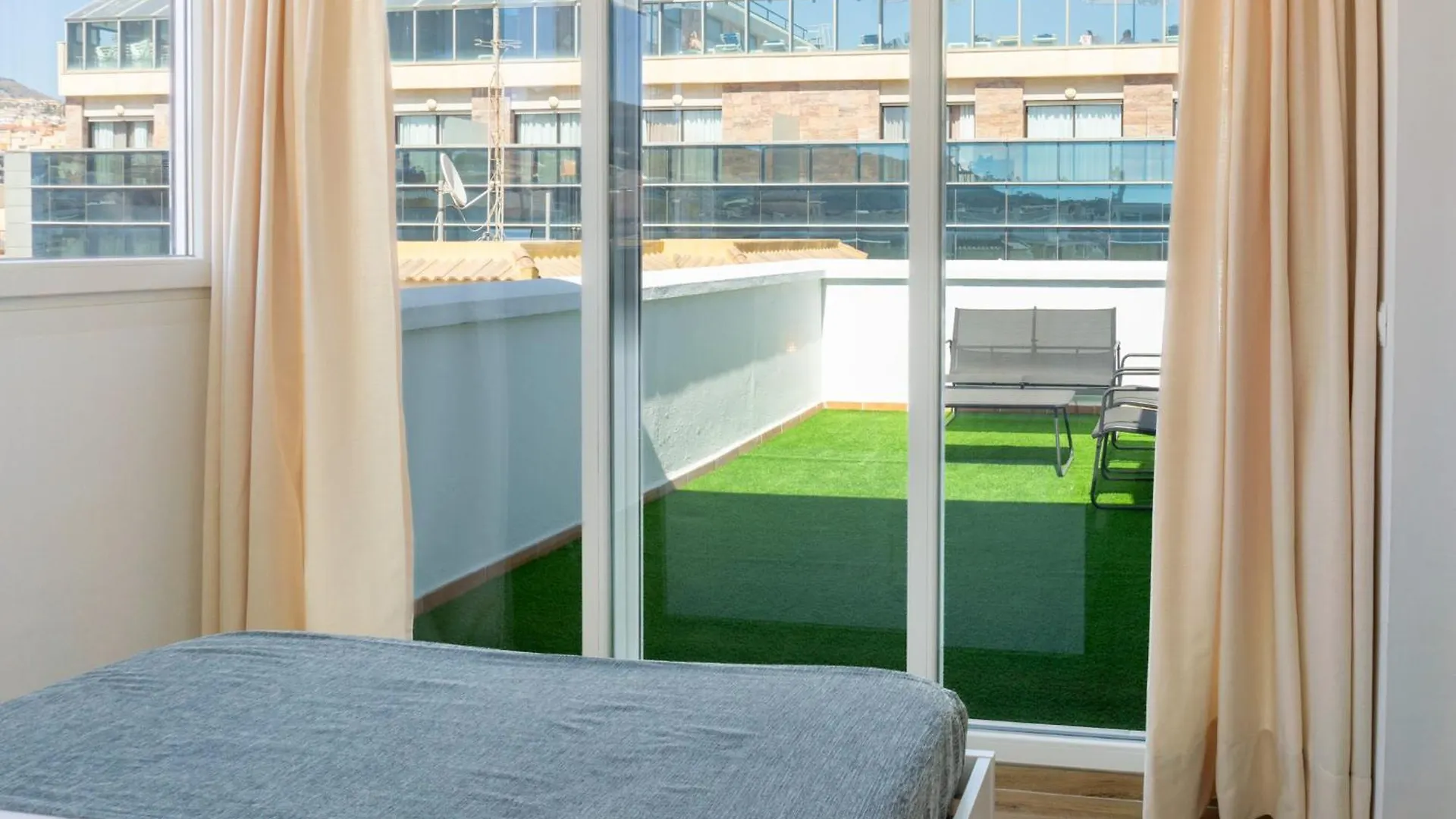 Apartamento Con Terraza En La Playa La Cala Del Moral